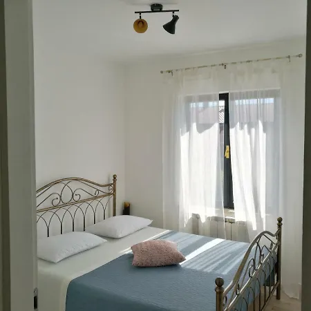 公寓 Gabi 2 乌马格